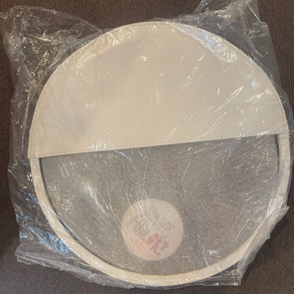 Bando White Circular Clutch | OS | NWT - Picture 2 of 2